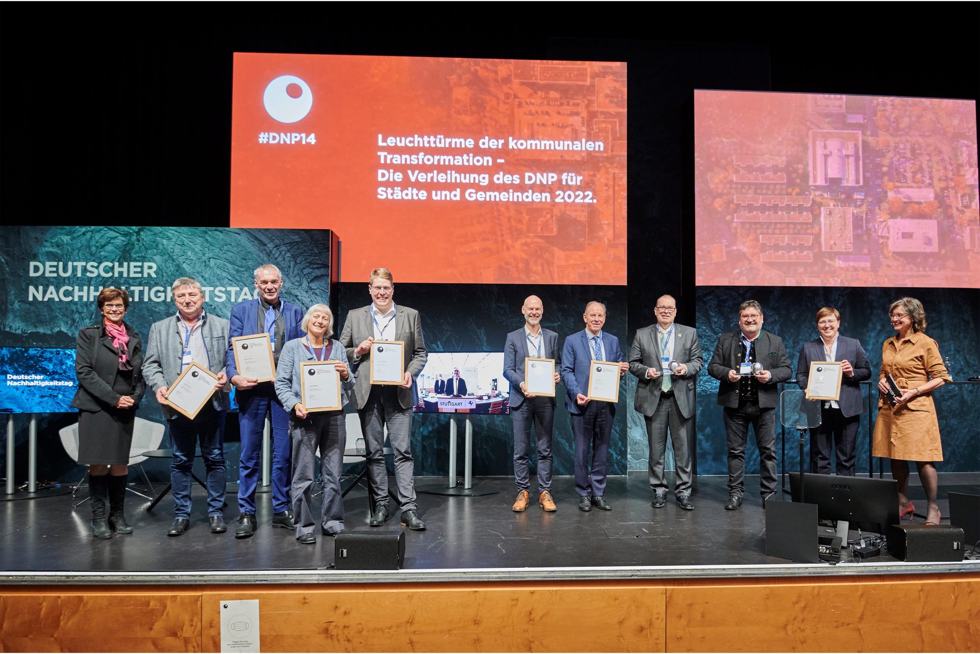 Der Deutsche Nachhaltigkeitspreis 2021 wurde im Dezember verliehen, Foto mit kommunalen Preisträgern